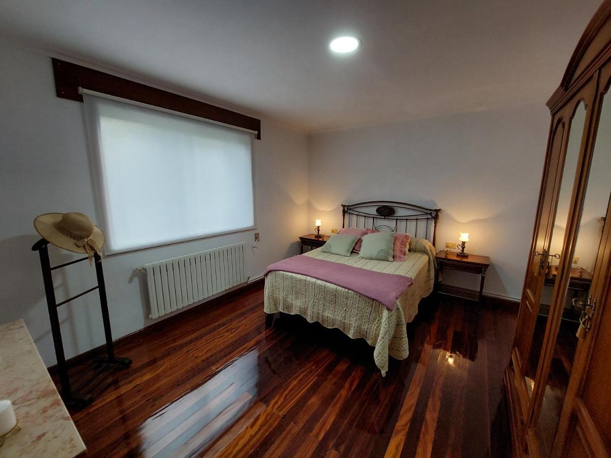 Acogedora Casa De Campo Neda Eksteriør bilde
