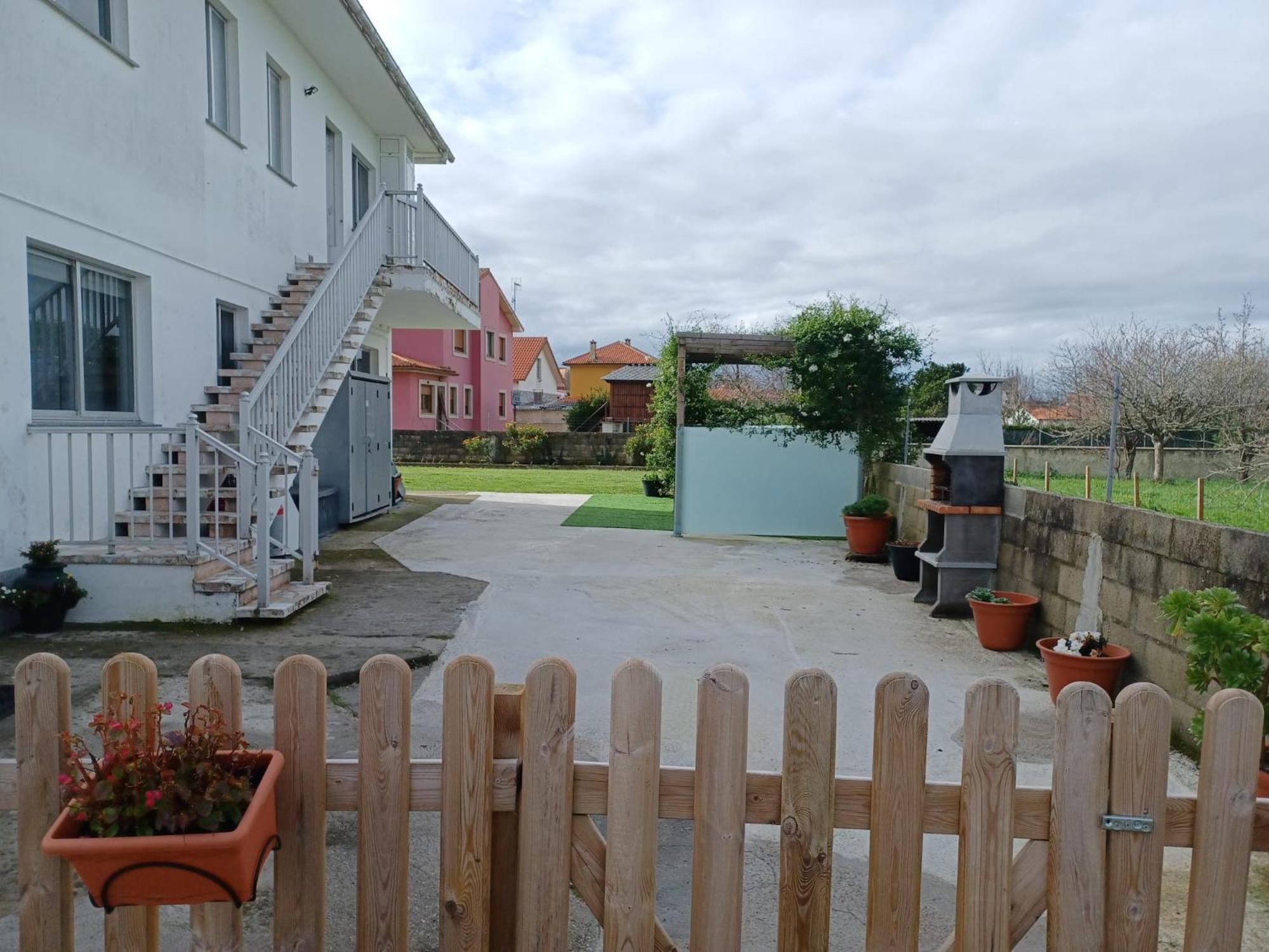 Acogedora Casa De Campo Neda Eksteriør bilde